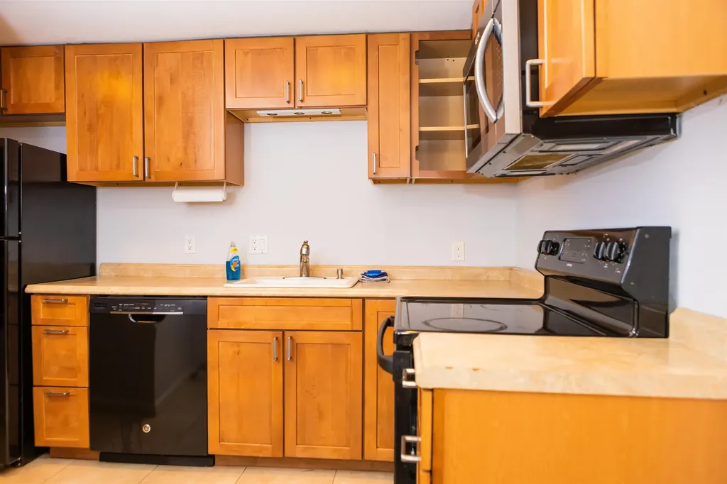 18 Treeline Road Thornton NH 03285
