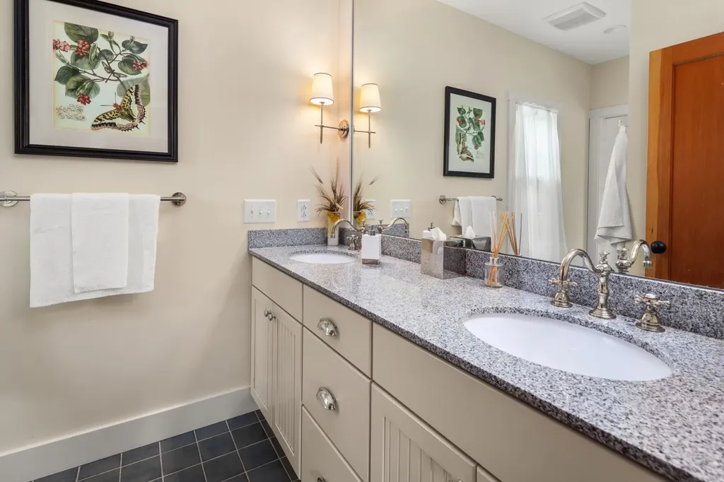 265 Landmark Lane Stowe VT 05672