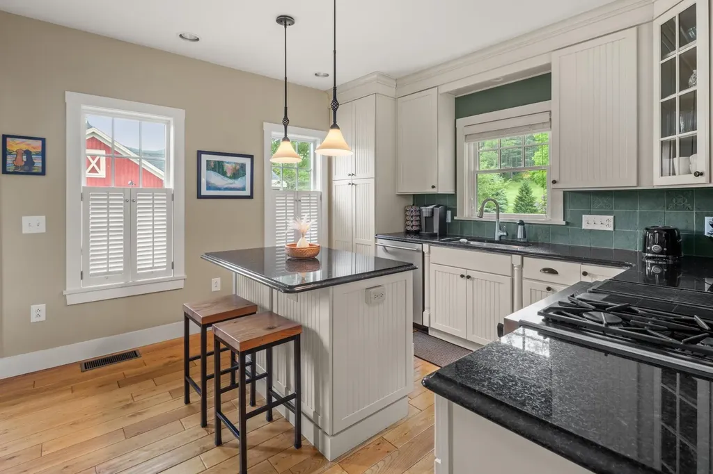 265 Landmark Lane Stowe VT 05672