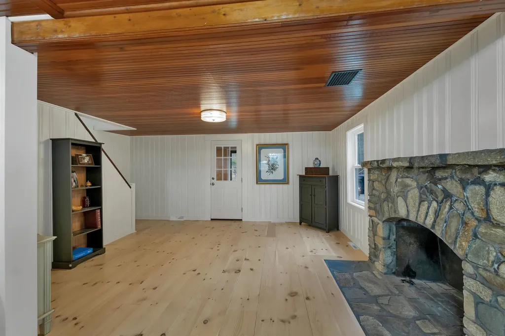 40 Emery Lane Wakefield NH 03830