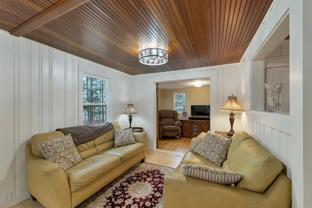 40 Emery Lane Wakefield NH 03830