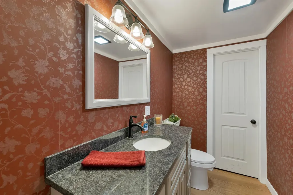 40 Emery Lane Wakefield NH 03830