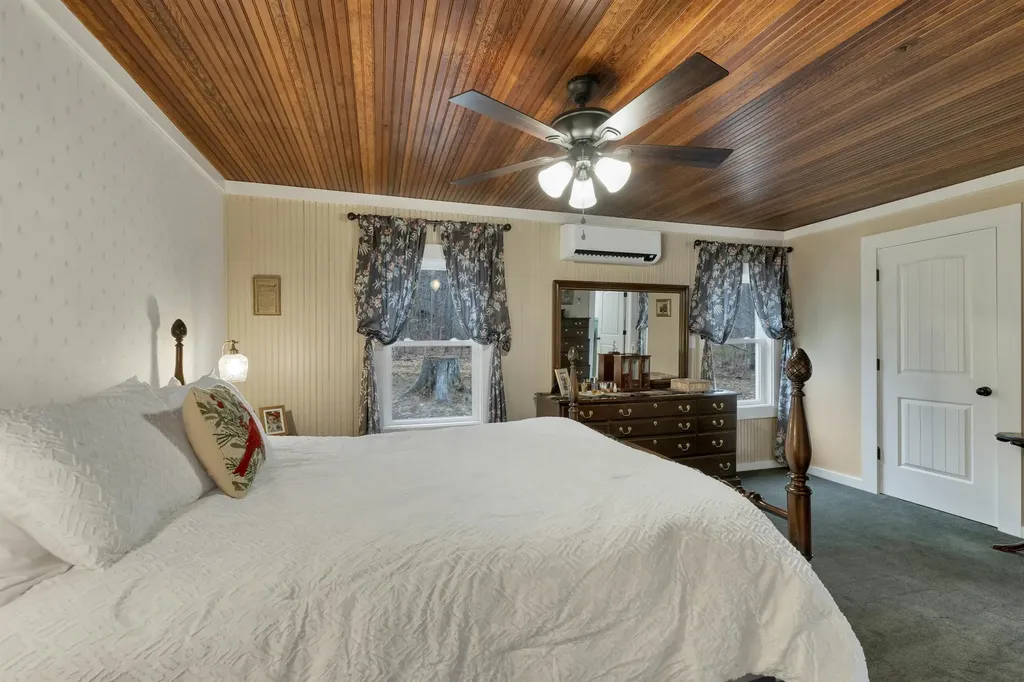 40 Emery Lane Wakefield NH 03830