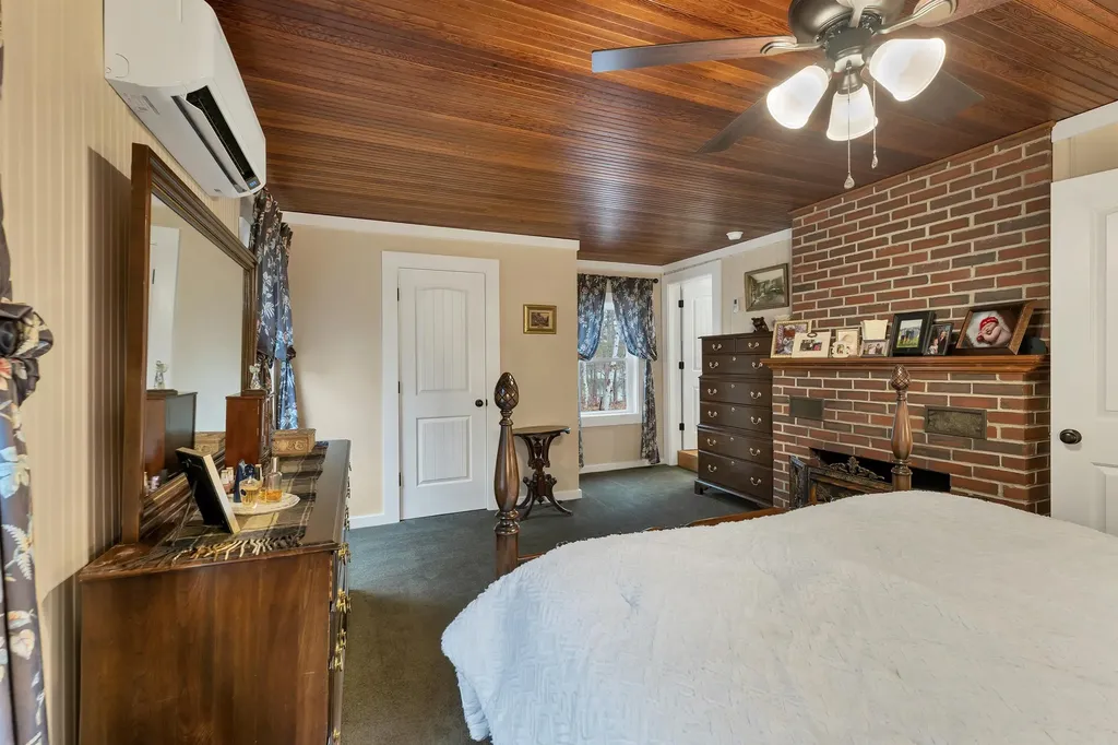 40 Emery Lane Wakefield NH 03830