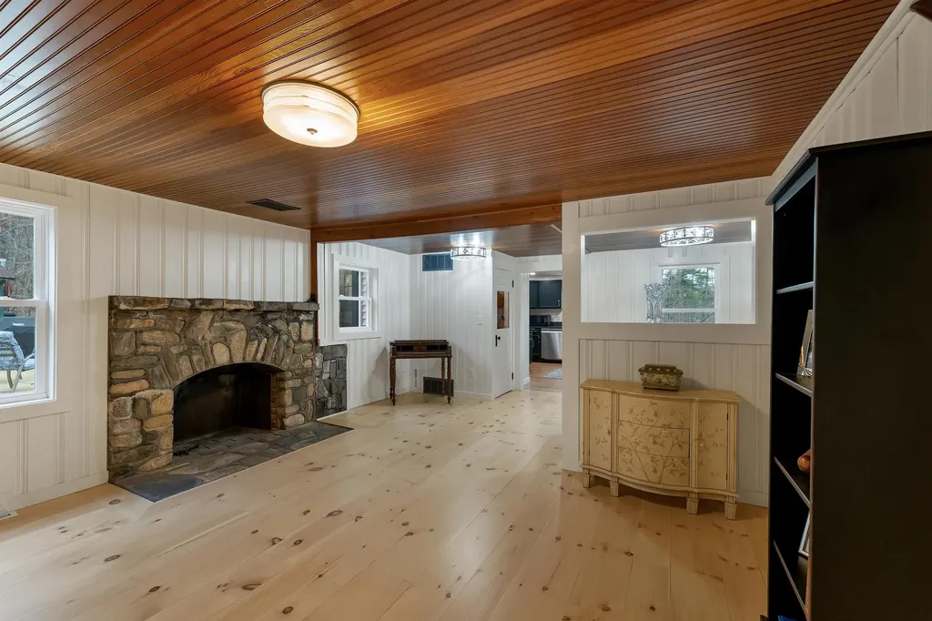 40 Emery Lane Wakefield NH 03830