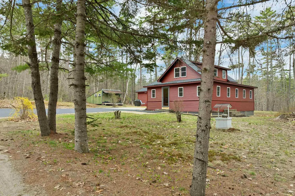 40 Emery Lane Wakefield NH 03830
