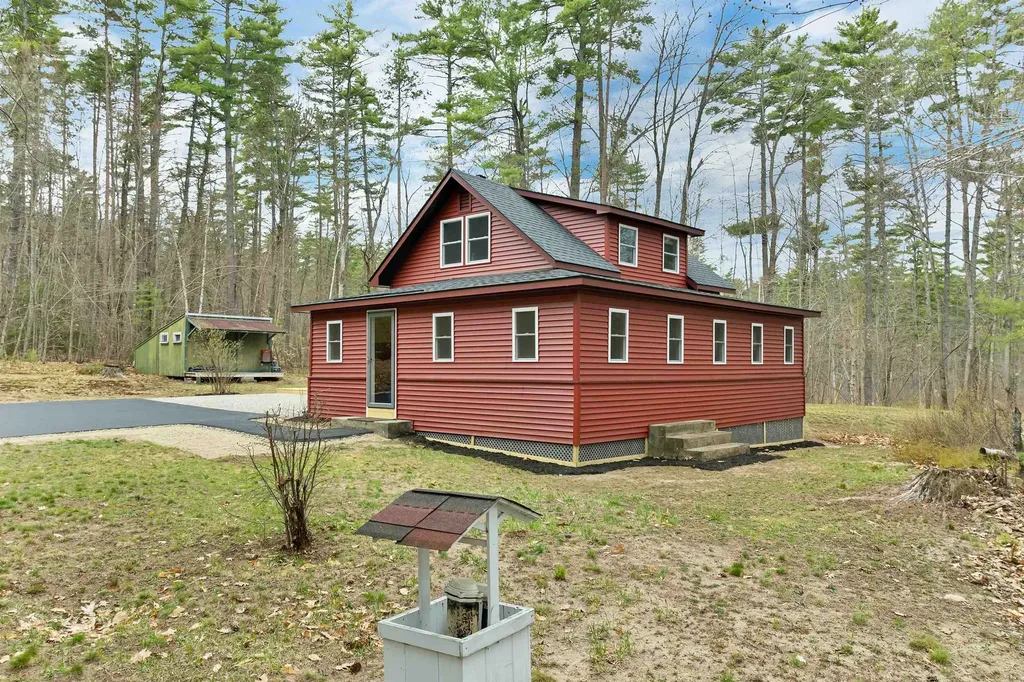 40 Emery Lane Wakefield NH 03830