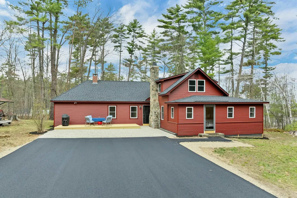 40 Emery Lane Wakefield NH 03830