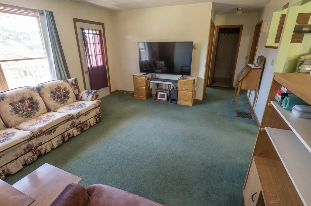 246 Gray Road Plainfield VT 05667