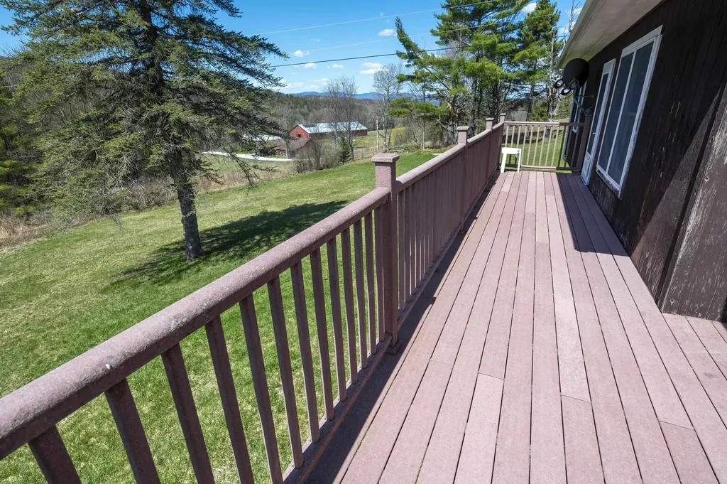 246 Gray Road Plainfield VT 05667