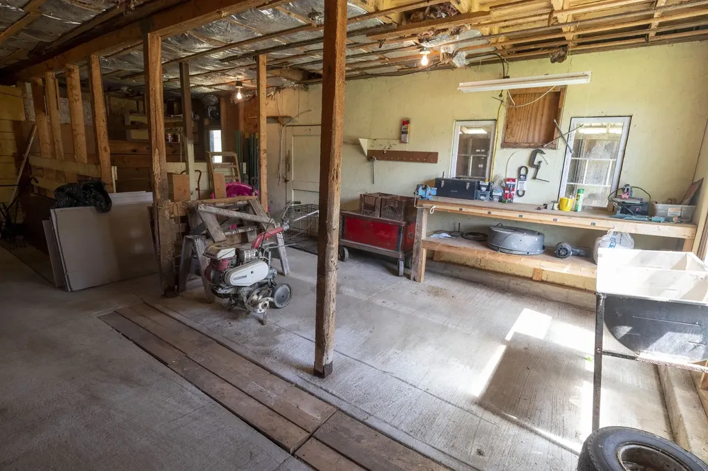 246 Gray Road Plainfield VT 05667