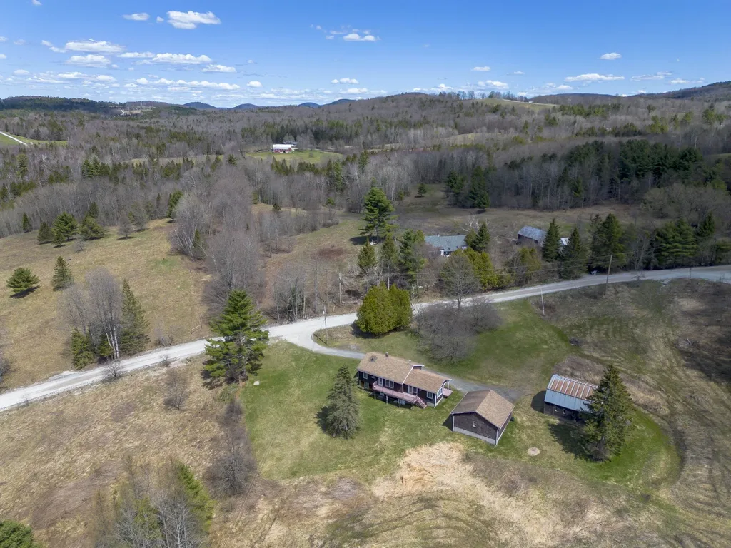 246 Gray Road Plainfield VT 05667