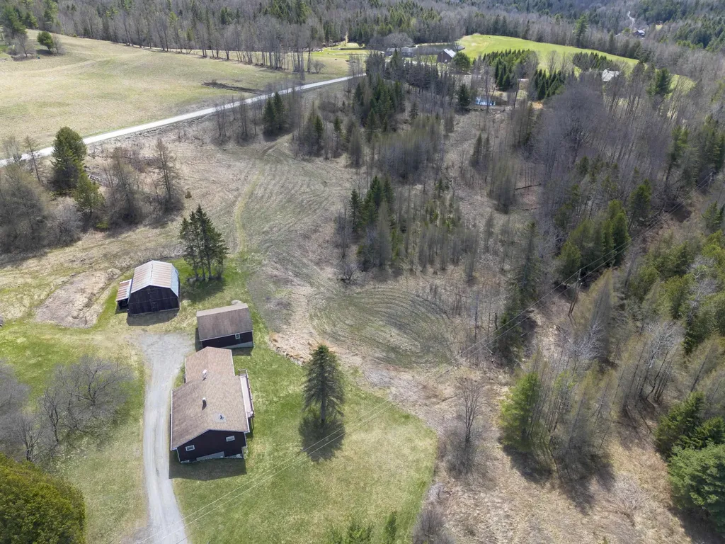 246 Gray Road Plainfield VT 05667