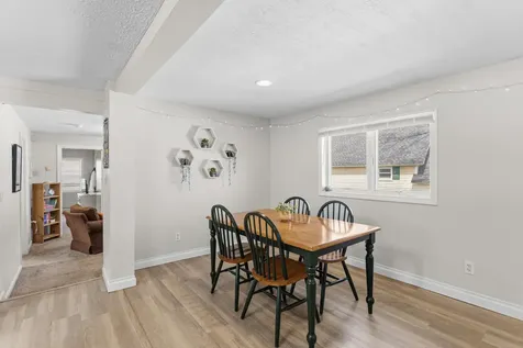 13 Clinton Street Concord NH 03301