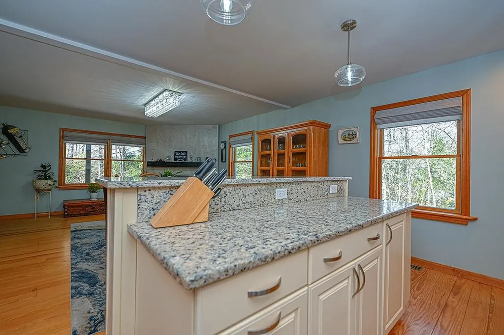 80 N Dorr Way Wakefield NH 03830