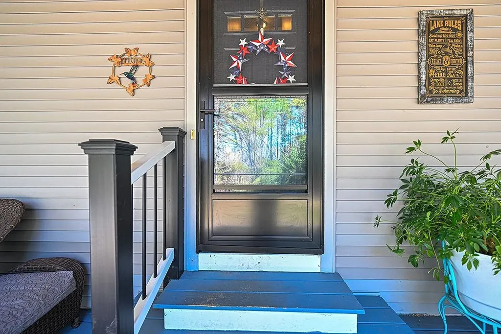 80 N Dorr Way Wakefield NH 03830