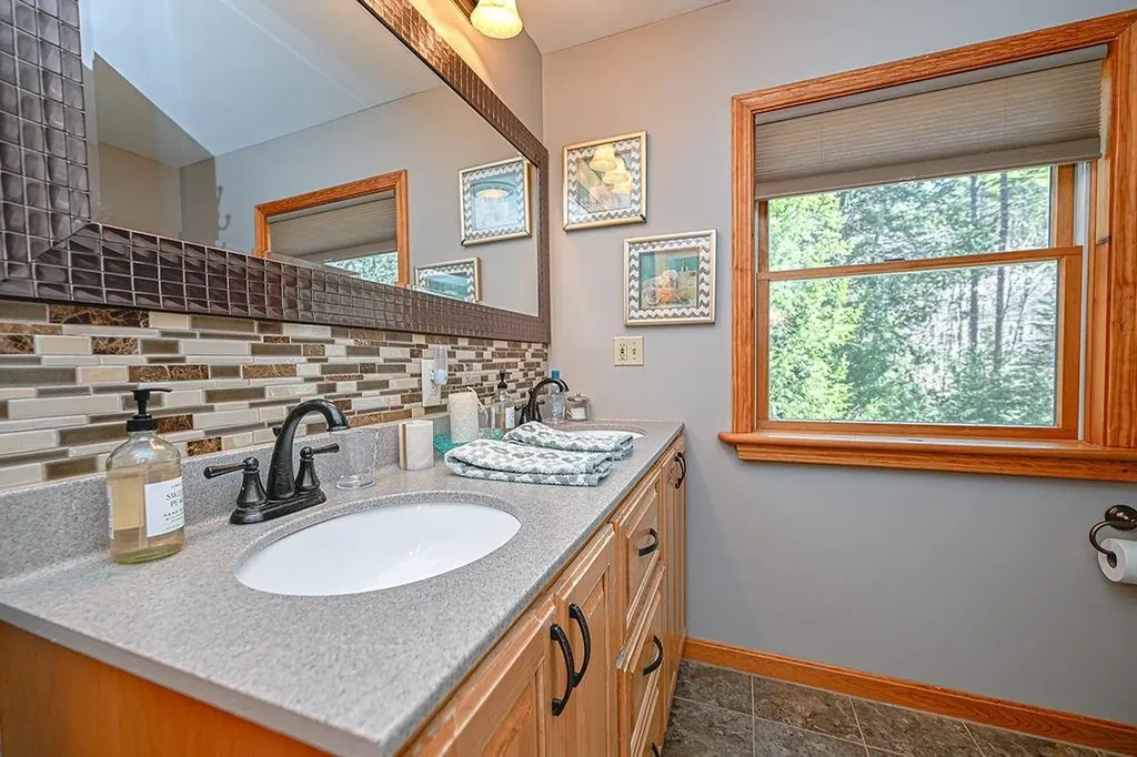80 N Dorr Way Wakefield NH 03830
