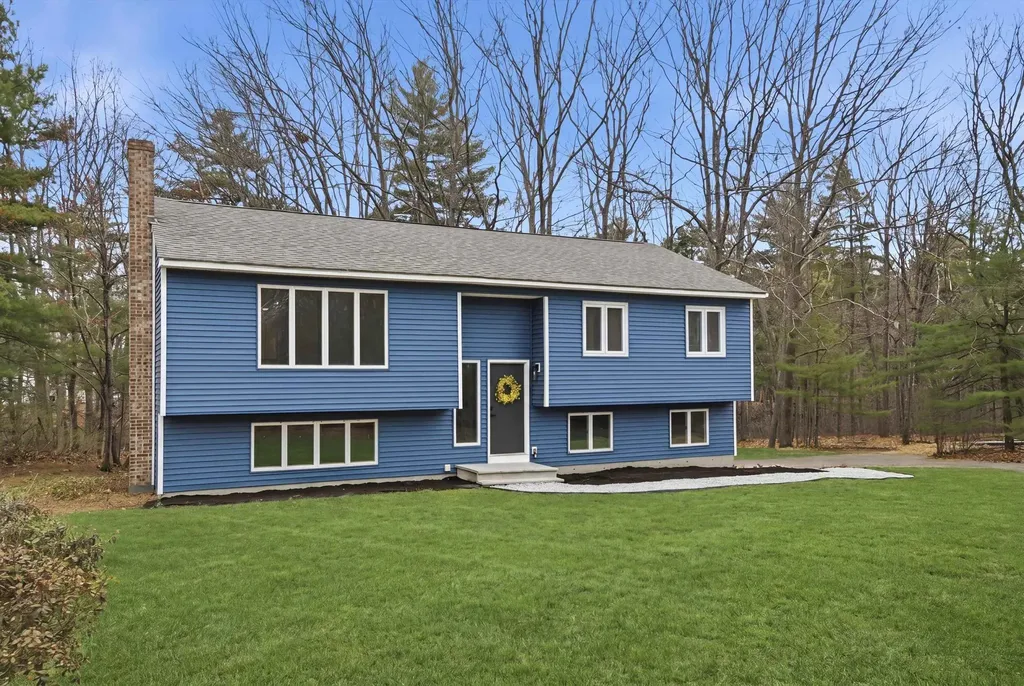 5 Saint James Terrace Rochester NH 03867