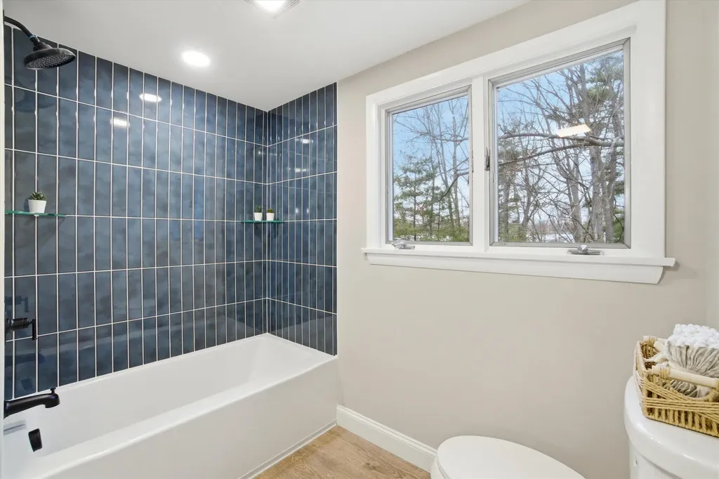 5 Saint James Terrace Rochester NH 03867