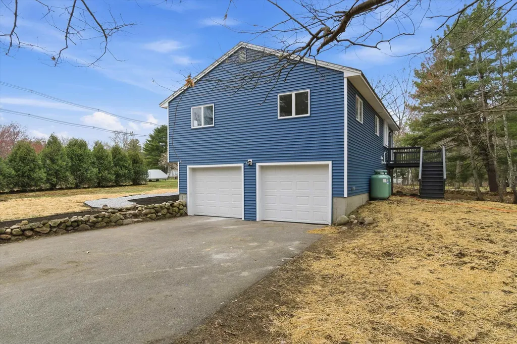 5 Saint James Terrace Rochester NH 03867