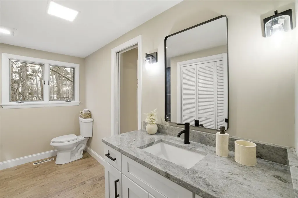 5 Saint James Terrace Rochester NH 03867