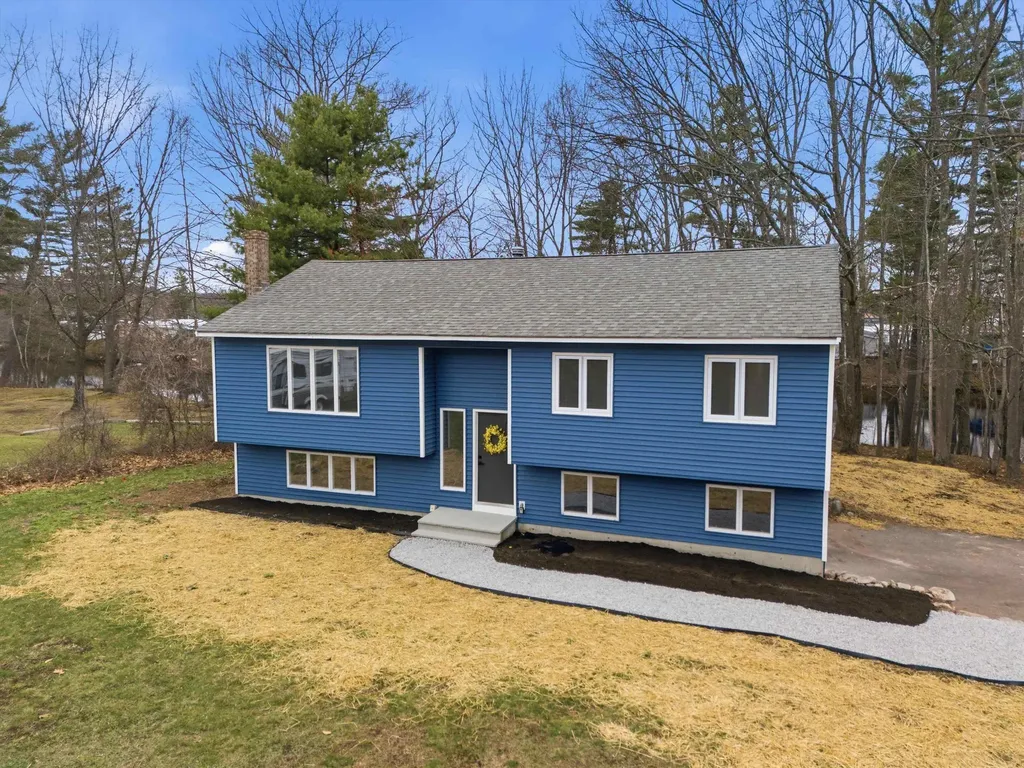 5 Saint James Terrace Rochester NH 03867