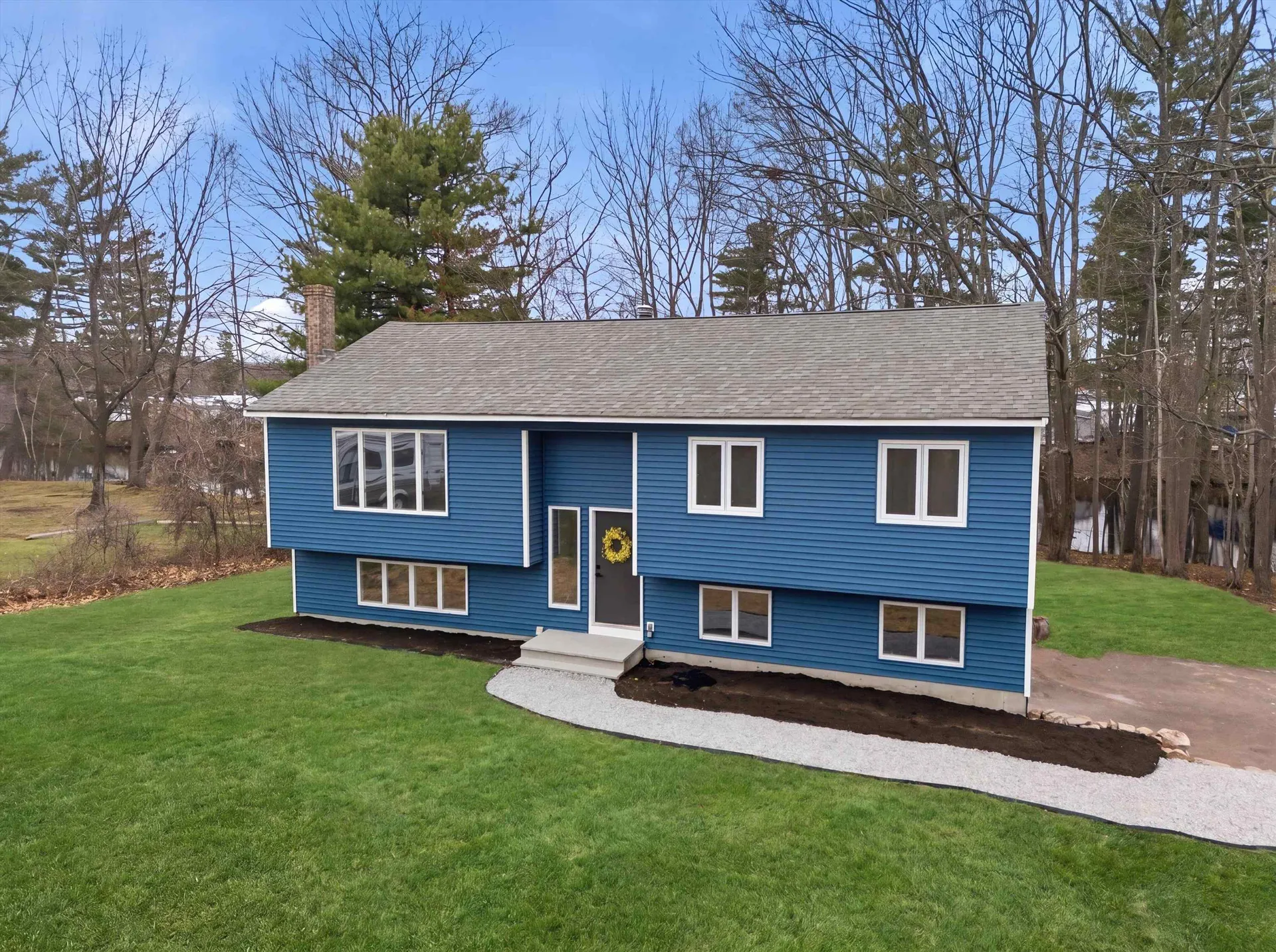 5 Saint James Terrace Rochester NH 03867