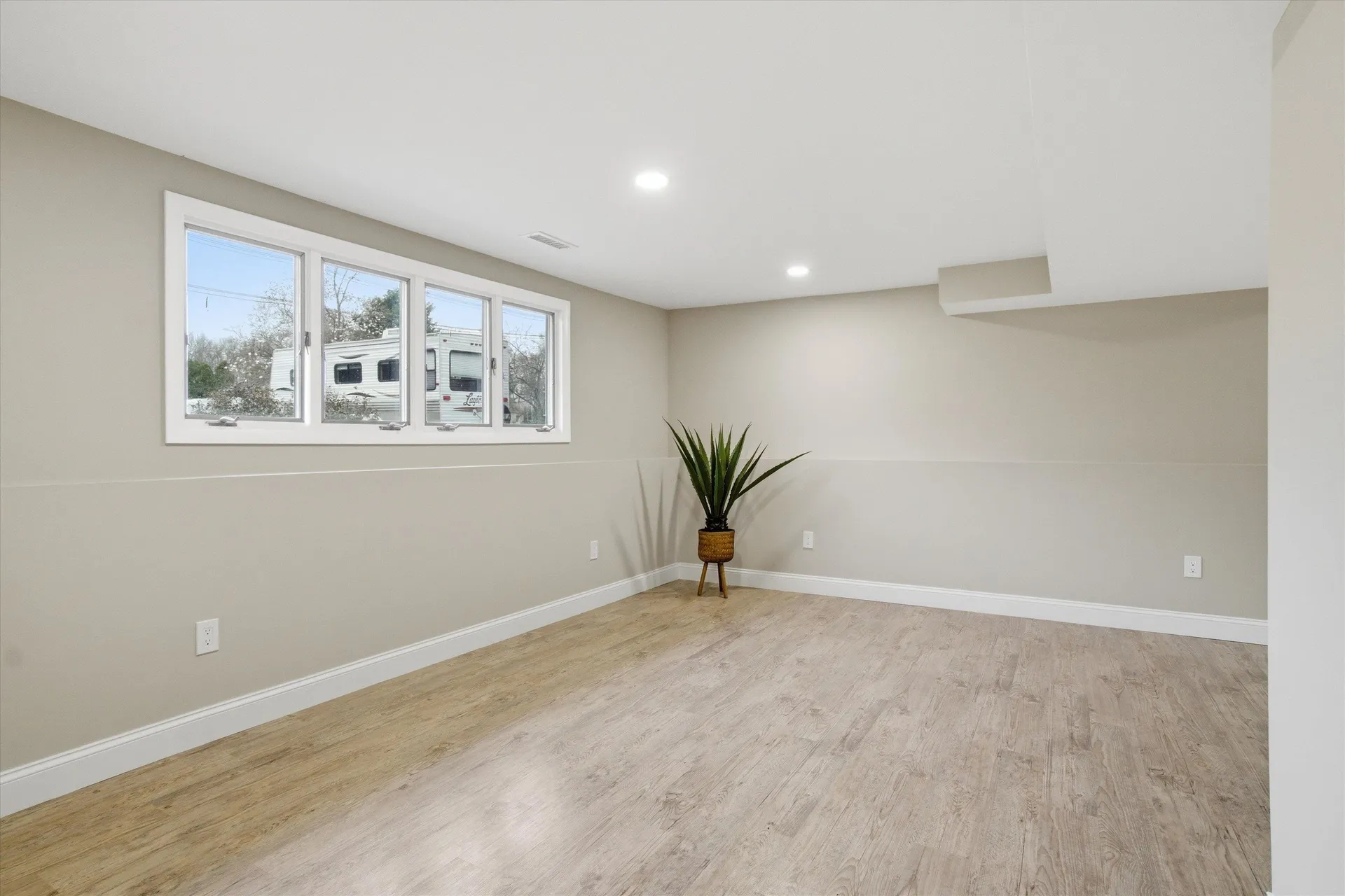 5 Saint James Terrace Rochester NH 03867