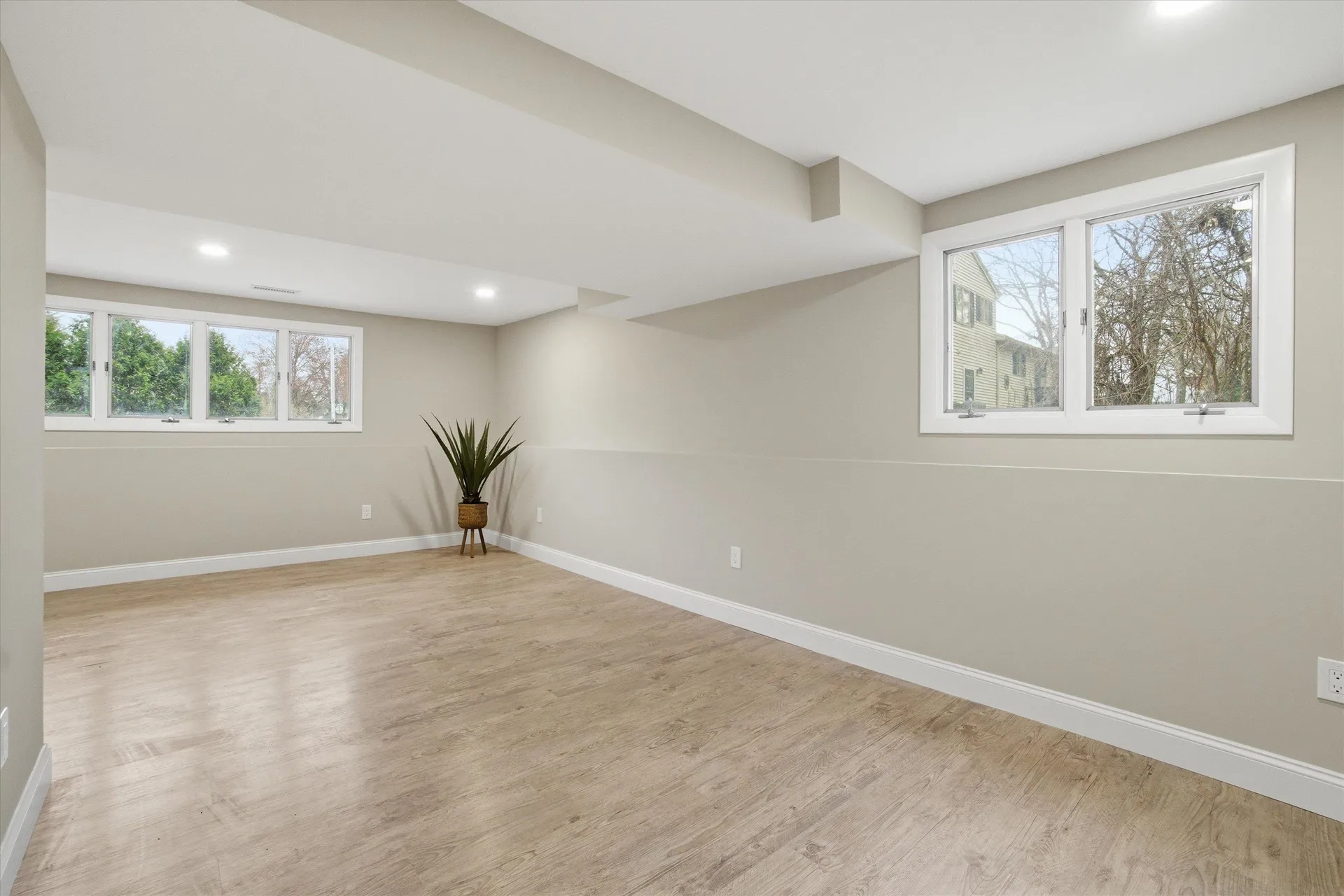 5 Saint James Terrace Rochester NH 03867