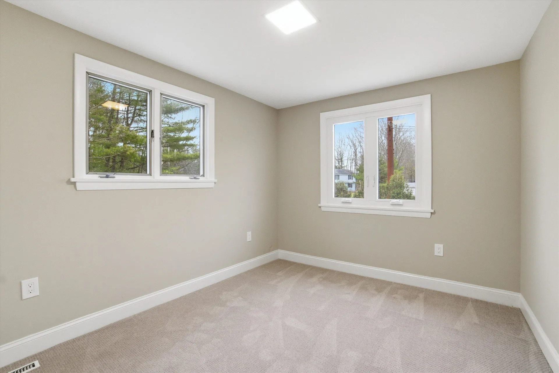 5 Saint James Terrace Rochester NH 03867