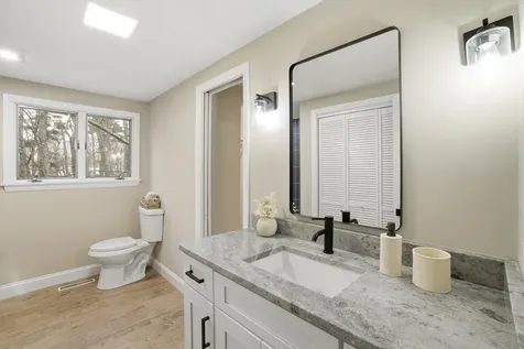 5 Saint James Terrace Rochester NH 03867