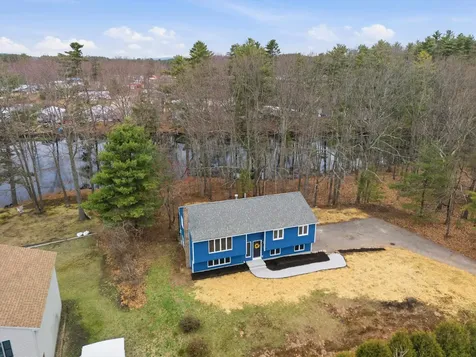 5 Saint James Terrace Rochester NH 03867
