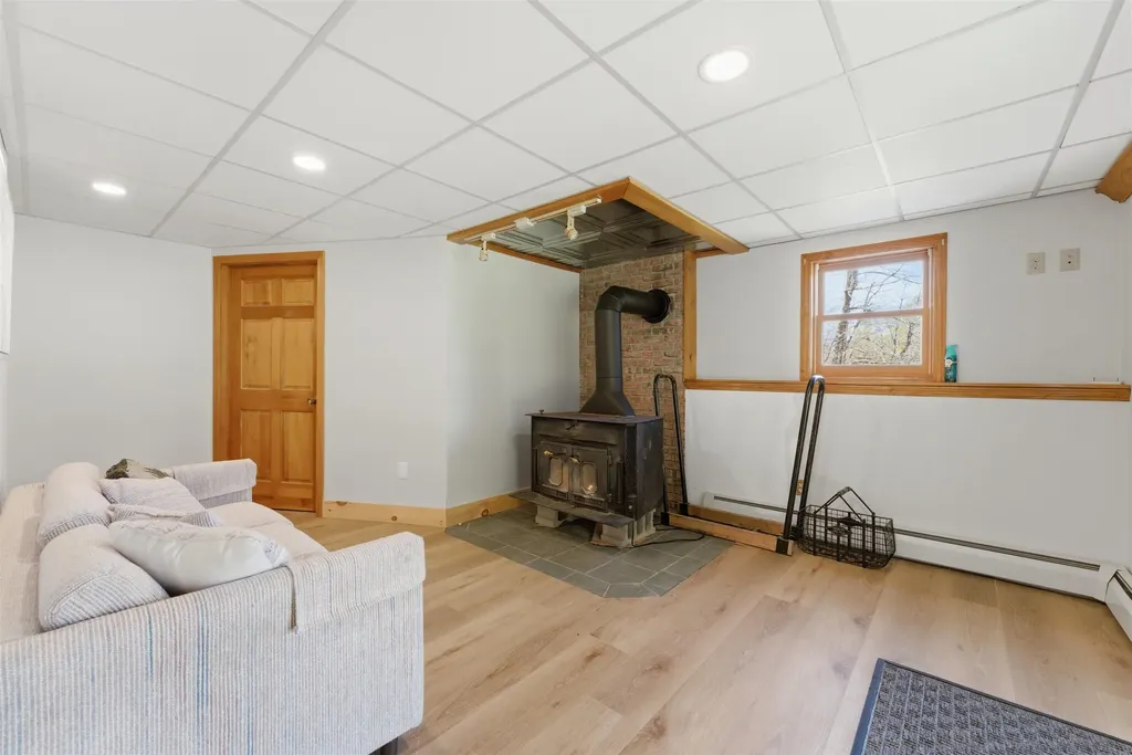 1035 Vt Route 121 Windham VT 05359