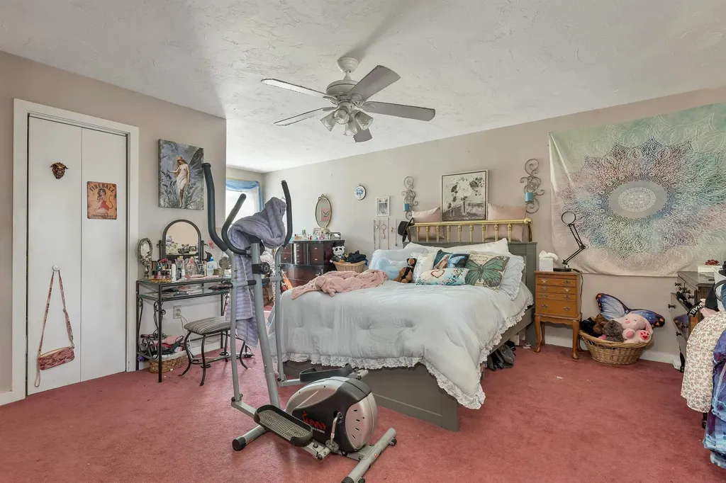 40 Davis Road Plymouth NH 03264