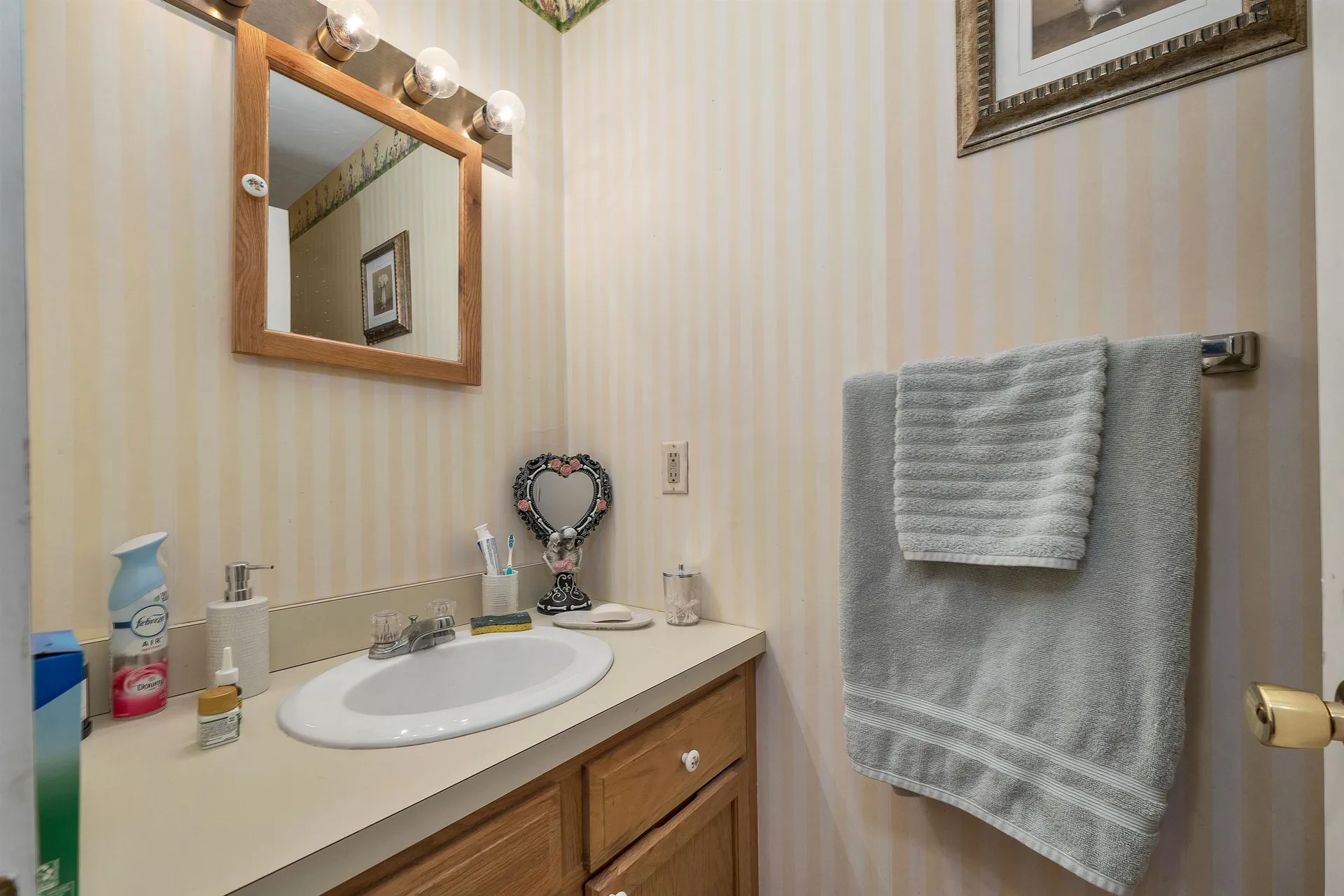 40 Davis Road Plymouth NH 03264