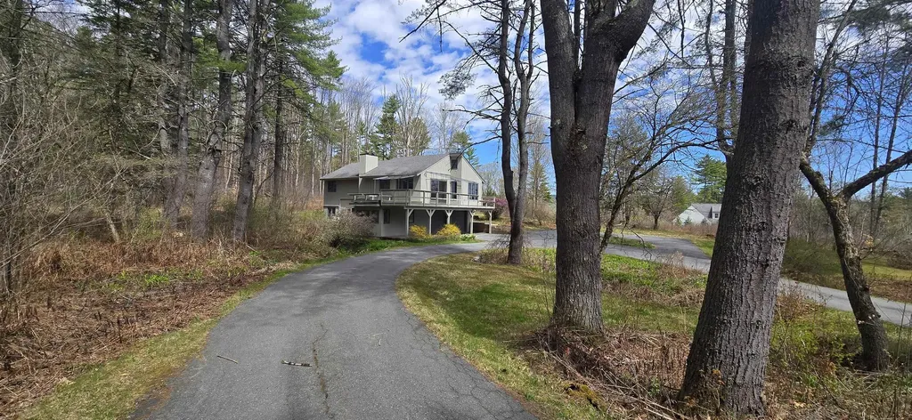 1608 Marsh Family Road Hartford VT 05059