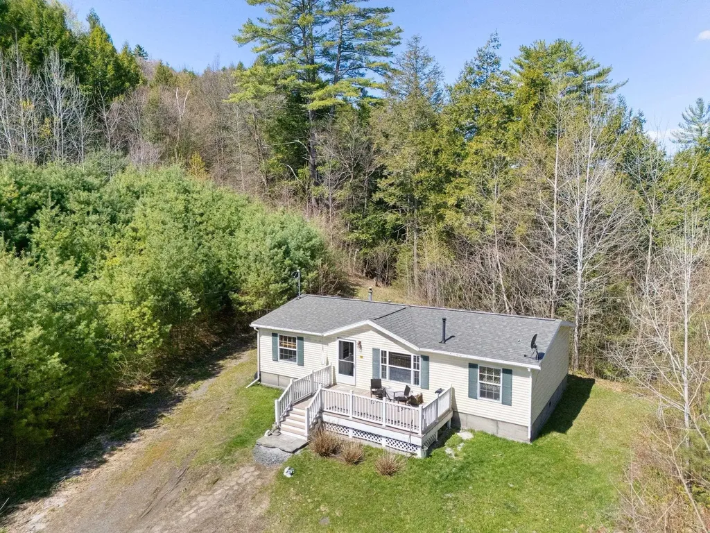 12 Autumn Gem Drive Dummerston VT 05301