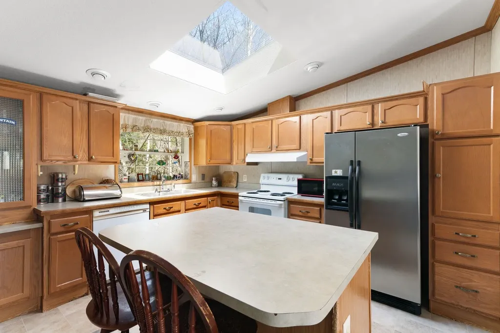 12 Autumn Gem Drive Dummerston VT 05301