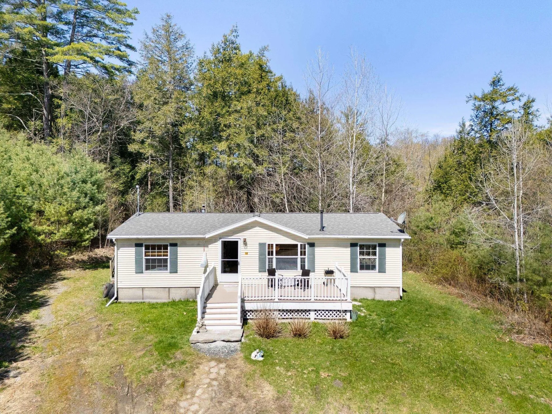 12 Autumn Gem Drive Dummerston VT 05301