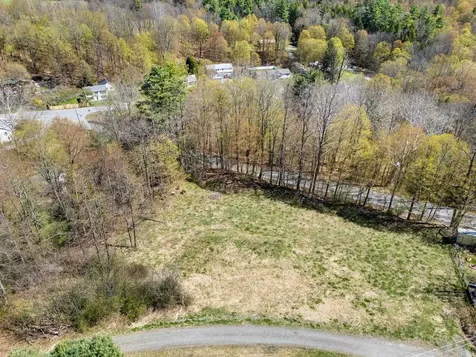 12 Autumn Gem Drive Dummerston VT 05301