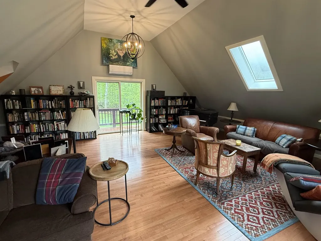 808 South End Road Mount Tabor VT 05253