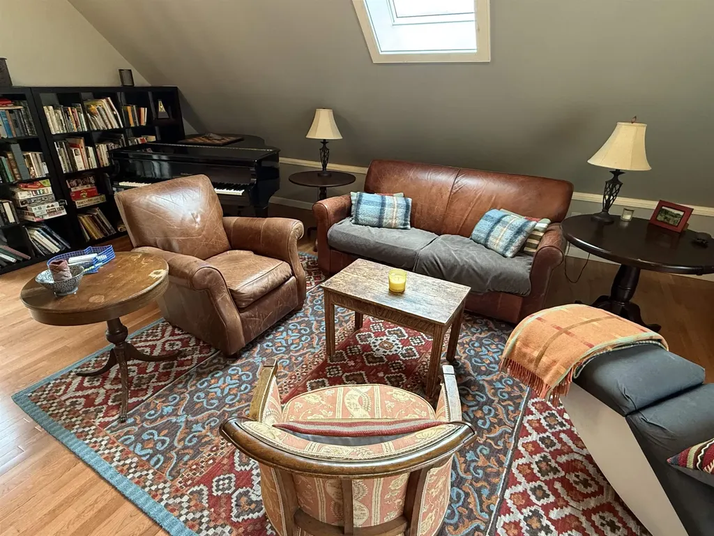 808 South End Road Mount Tabor VT 05253
