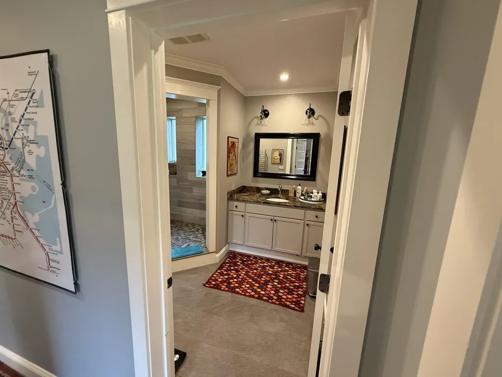 808 South End Road Mount Tabor VT 05253