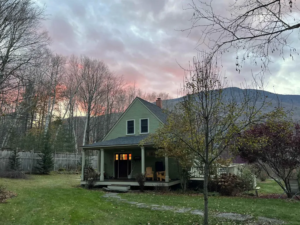 808 South End Road Mount Tabor VT 05253