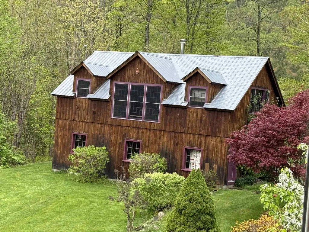 808 South End Road Mount Tabor VT 05253