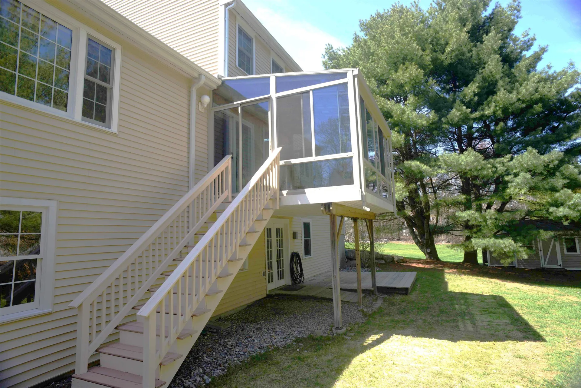 4 Shannon Drive Stratham NH 03885