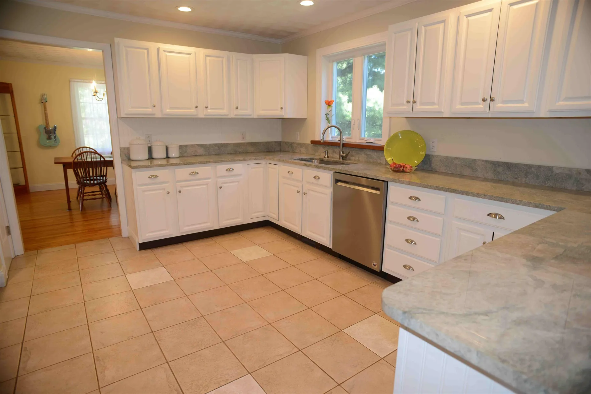 4 Shannon Drive Stratham NH 03885