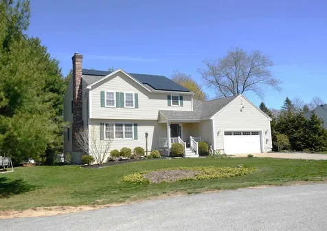 4 Shannon Drive Stratham NH 03885
