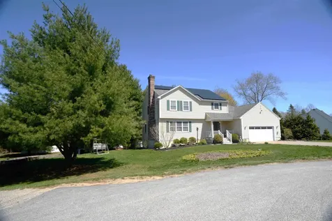 4 Shannon Drive Stratham NH 03885