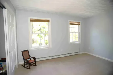 4 Shannon Drive Stratham NH 03885